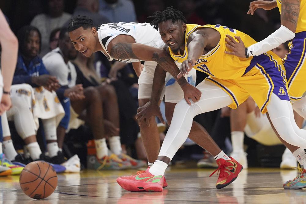 章在网络曝 章在网络曝